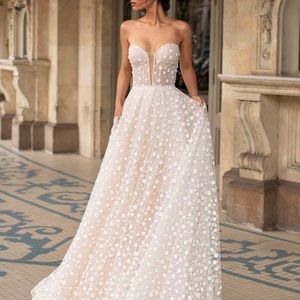 Pronovias Hopkins wedding dress